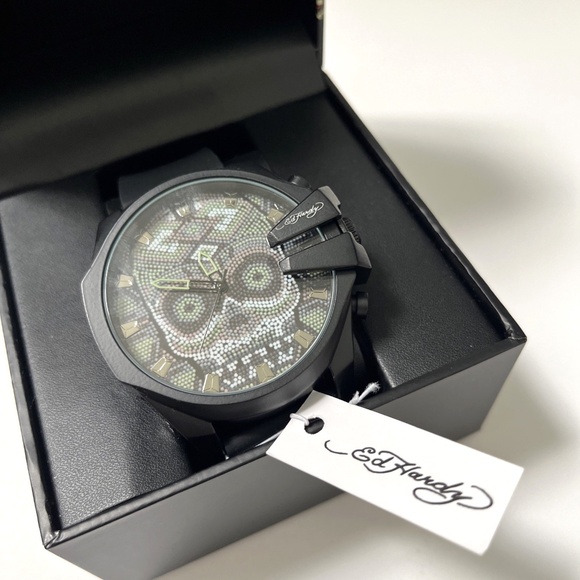 New in Box ED HARDY Oversized Skull Wristwatch Analog Silicon Black Green Beads - Picture 6 of 7